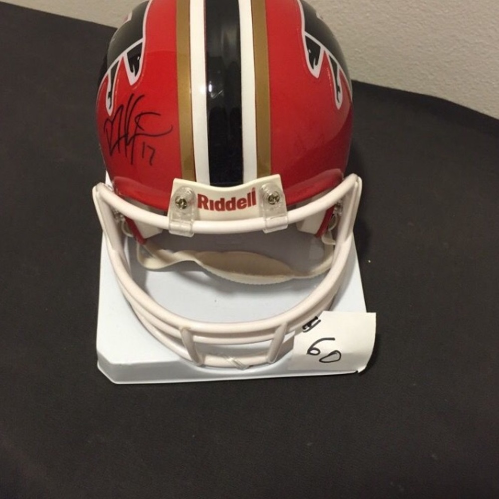 Autographed Football Helmet - Atlanta Falcons #17 - Devin Hester - Picture 4 of 5
